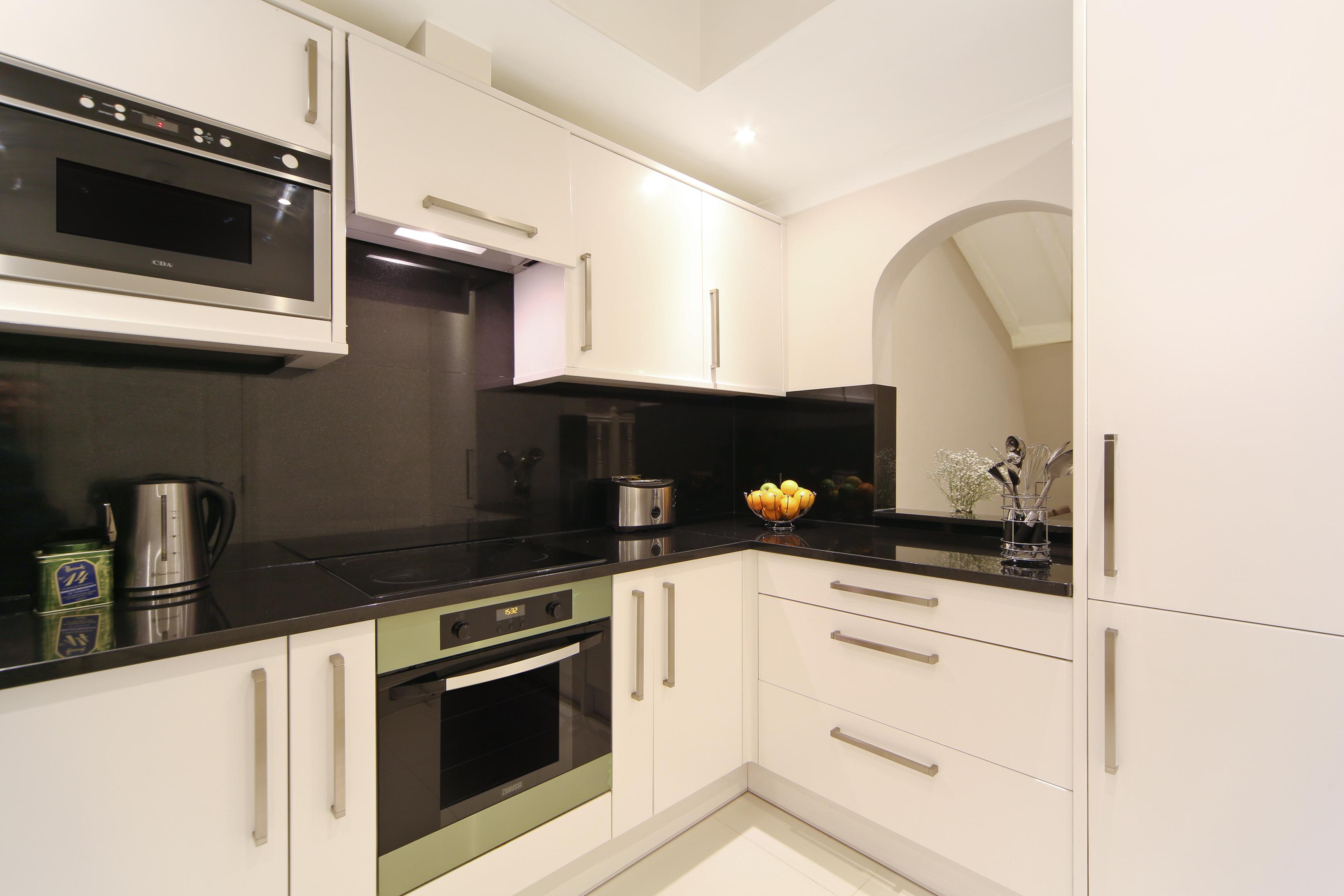 Queensgate Court London Luaran gambar