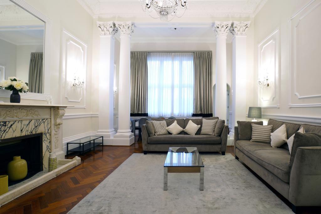 Queensgate Court London Luaran gambar